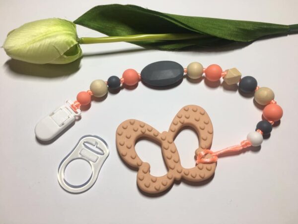 bezs_pillangos_ragcsalanc