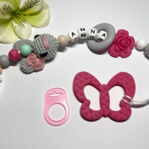 Pink pillangós rágcsa- és cumilánc horgolt nyuszival - Image 1